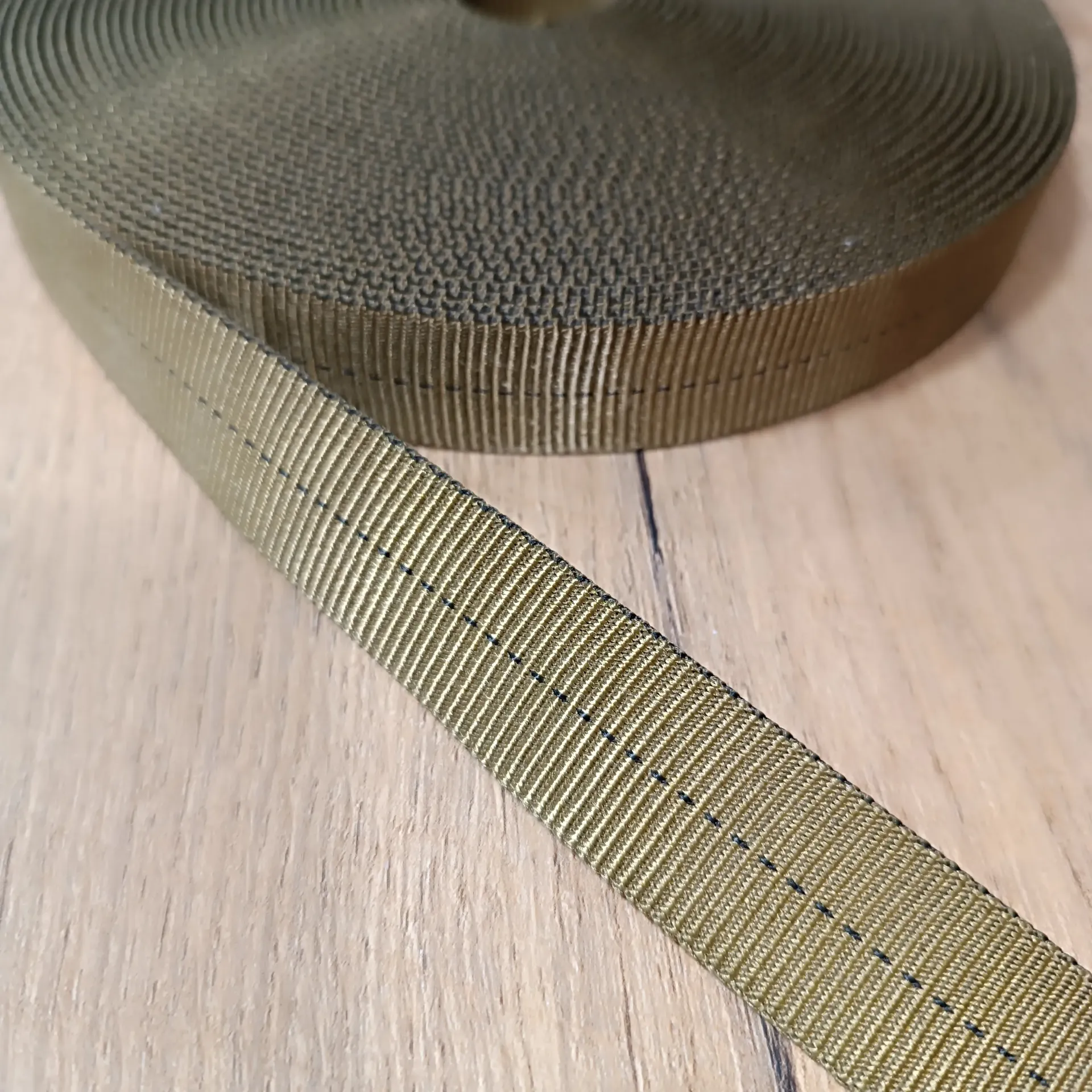 Nylon Tubular Gurtband Coyote Brown 25 mm – Meterware