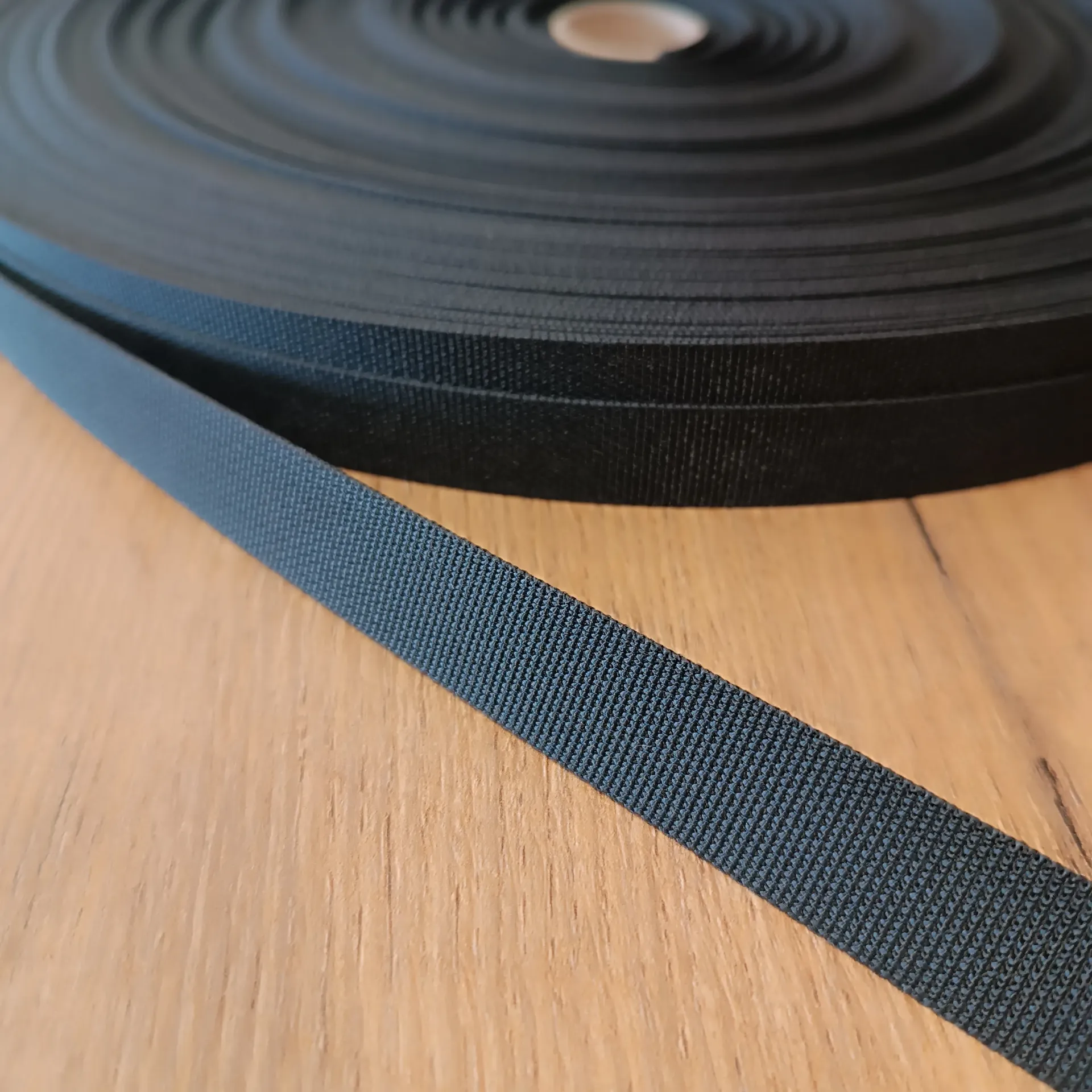 Taśma nylonowa Czarna 19 mm – na metry