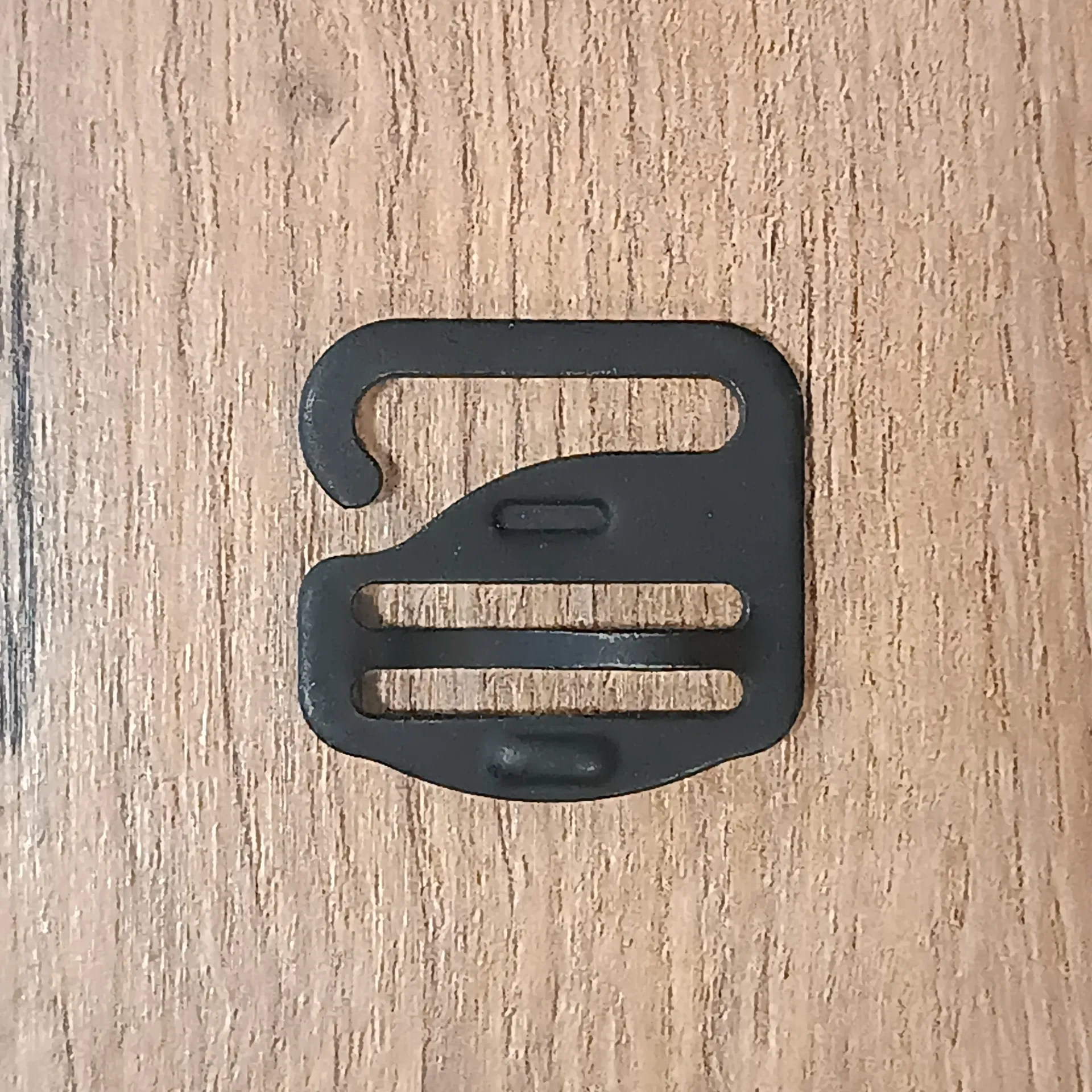 G-Hook Wave Black 25 mm (1")