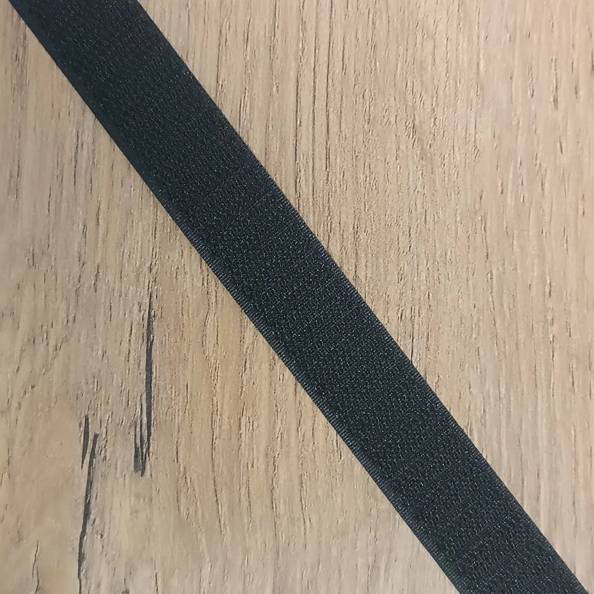 VELCRO® Brand Hakenband Schwarz 20 mm – Meterware
