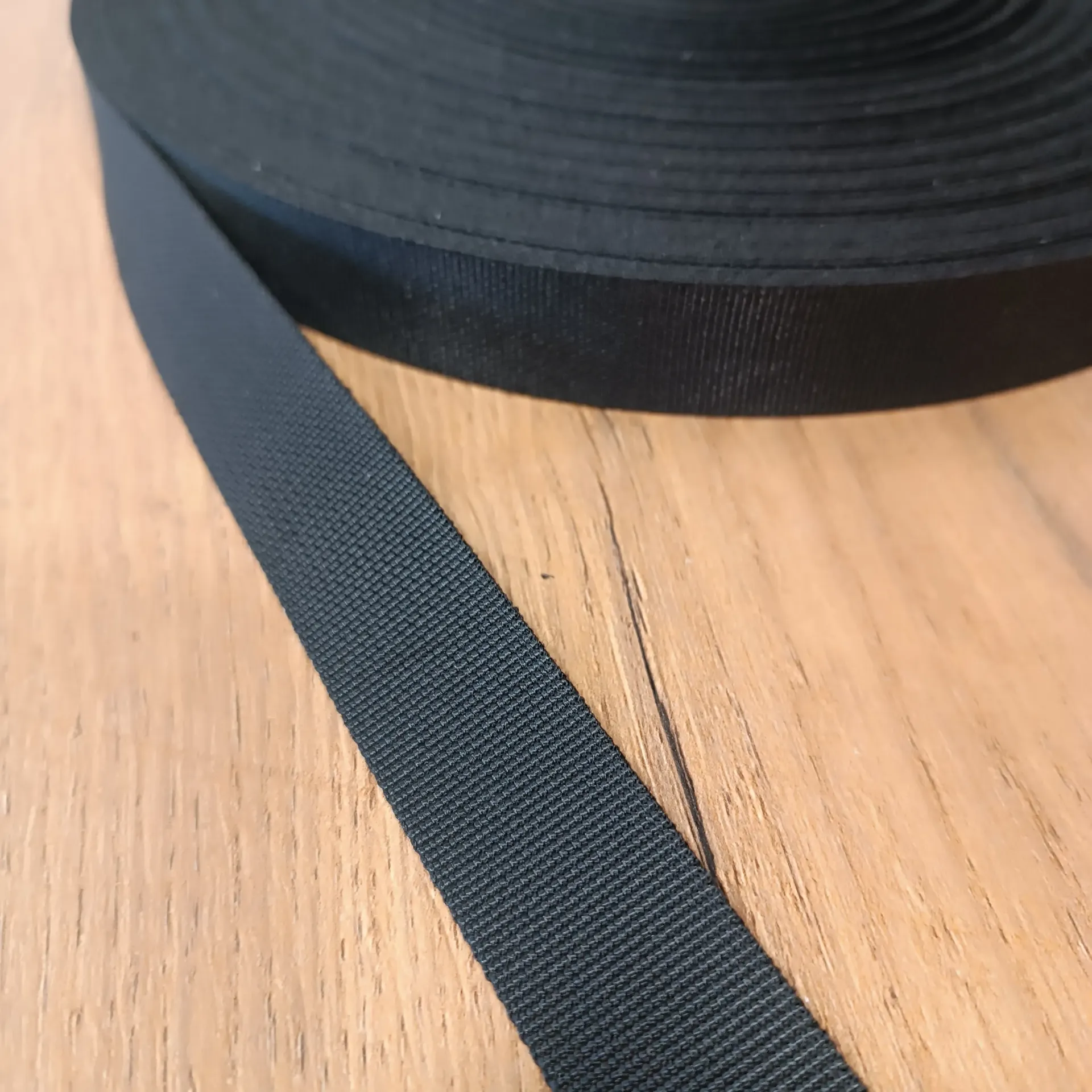 Nylon Webbing Black 25 mm (1") – sold by the meter 