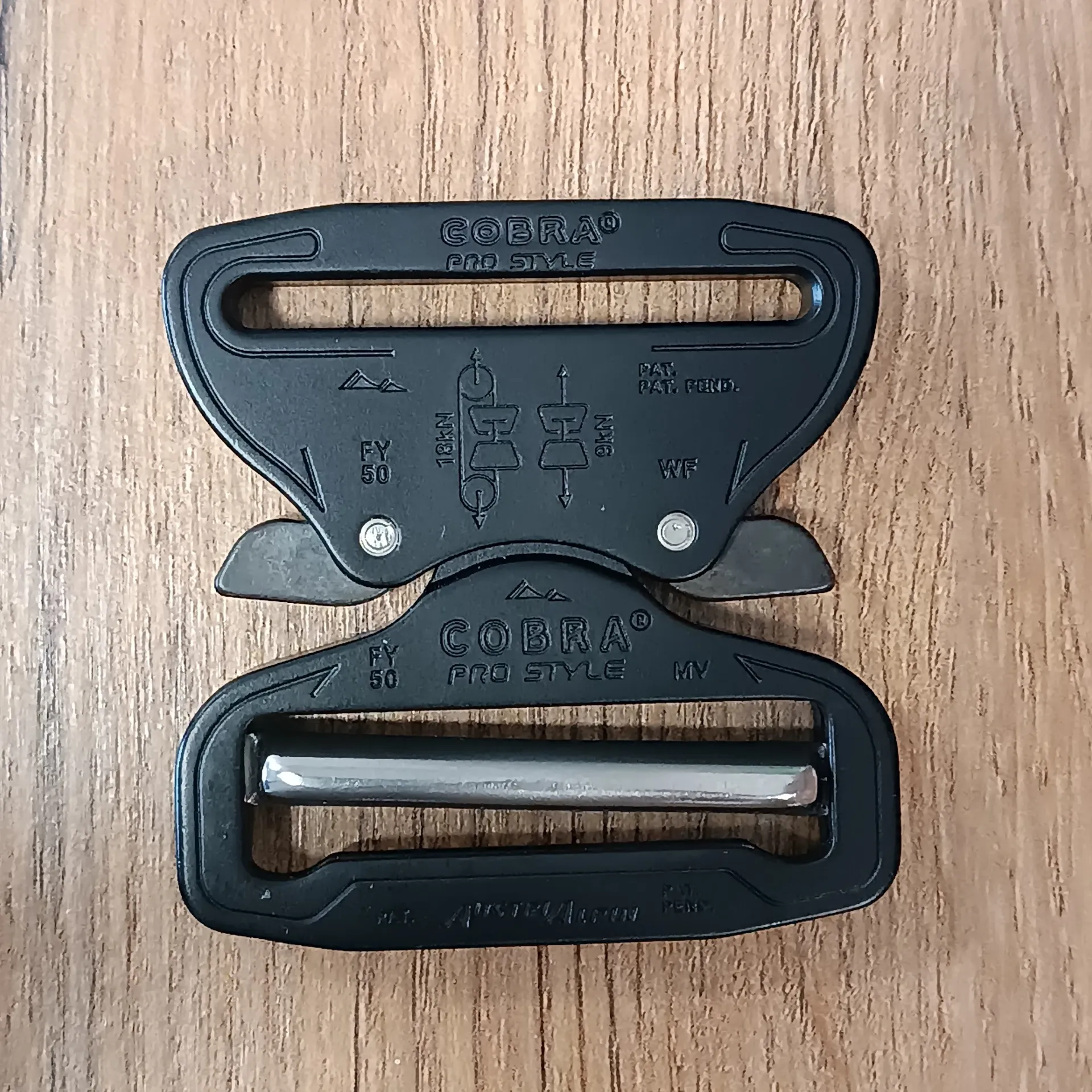 [FY50MVF-XB-ELOX] COBRA® PRO STYLE Mattschwarz 50 mm XL-Clips