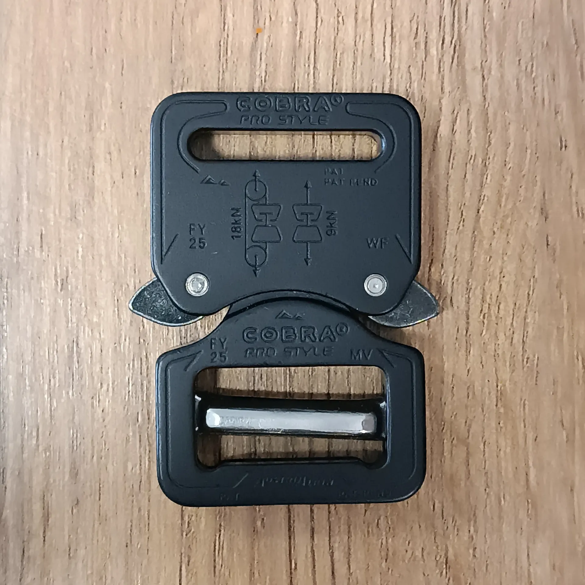 COBRA® PRO STYLE Mattschwarz 25 mm